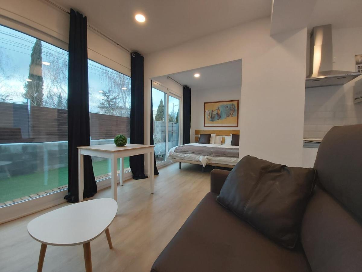 Apartamento Acero Y Piedra Con Jardín Privado Cerceda (Madrid)