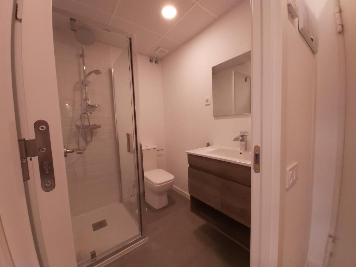 Acero Y Piedra Con Jardín Privado Apartamento *