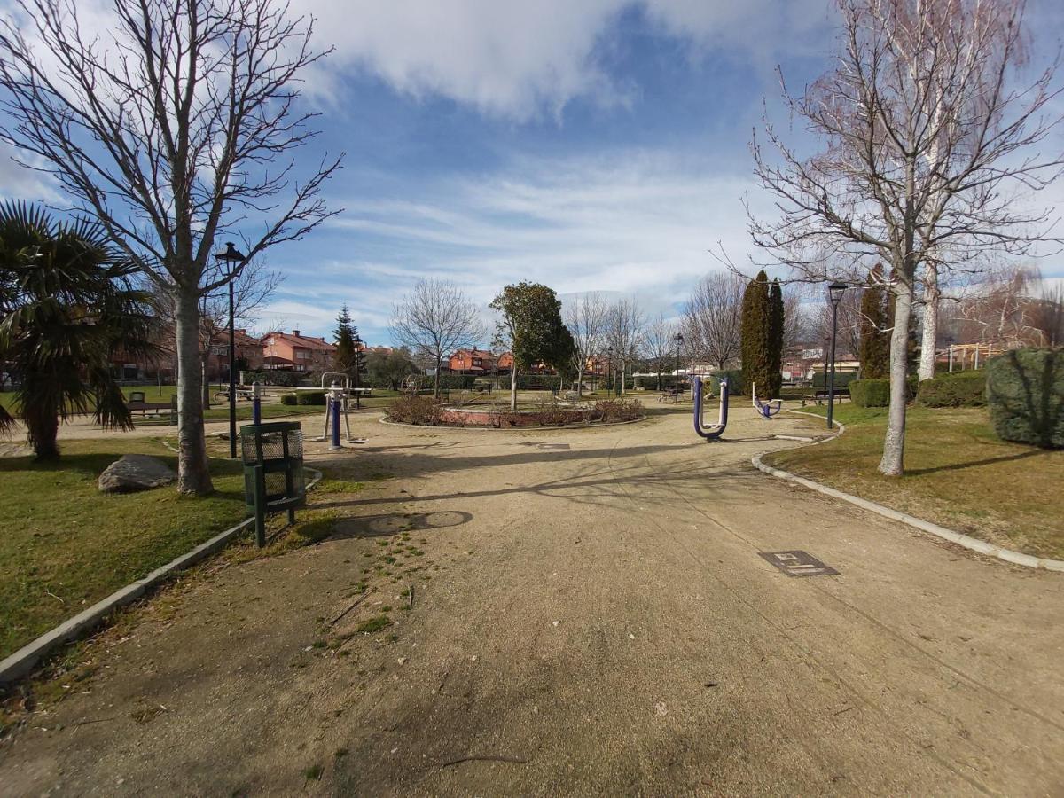 Acero Y Piedra Con Jardín Privado * Cerceda (Madrid)