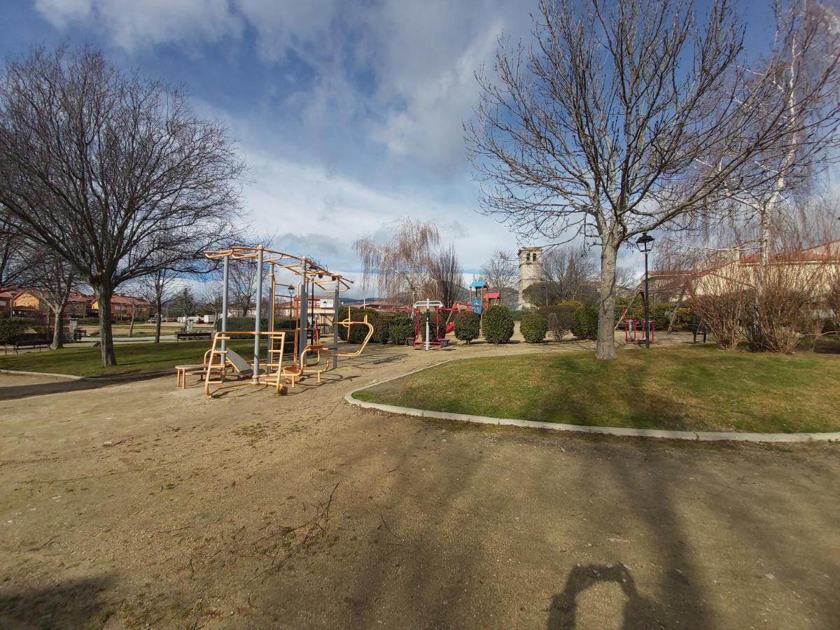 Apartament Acero Y Piedra Con Jardin Privado