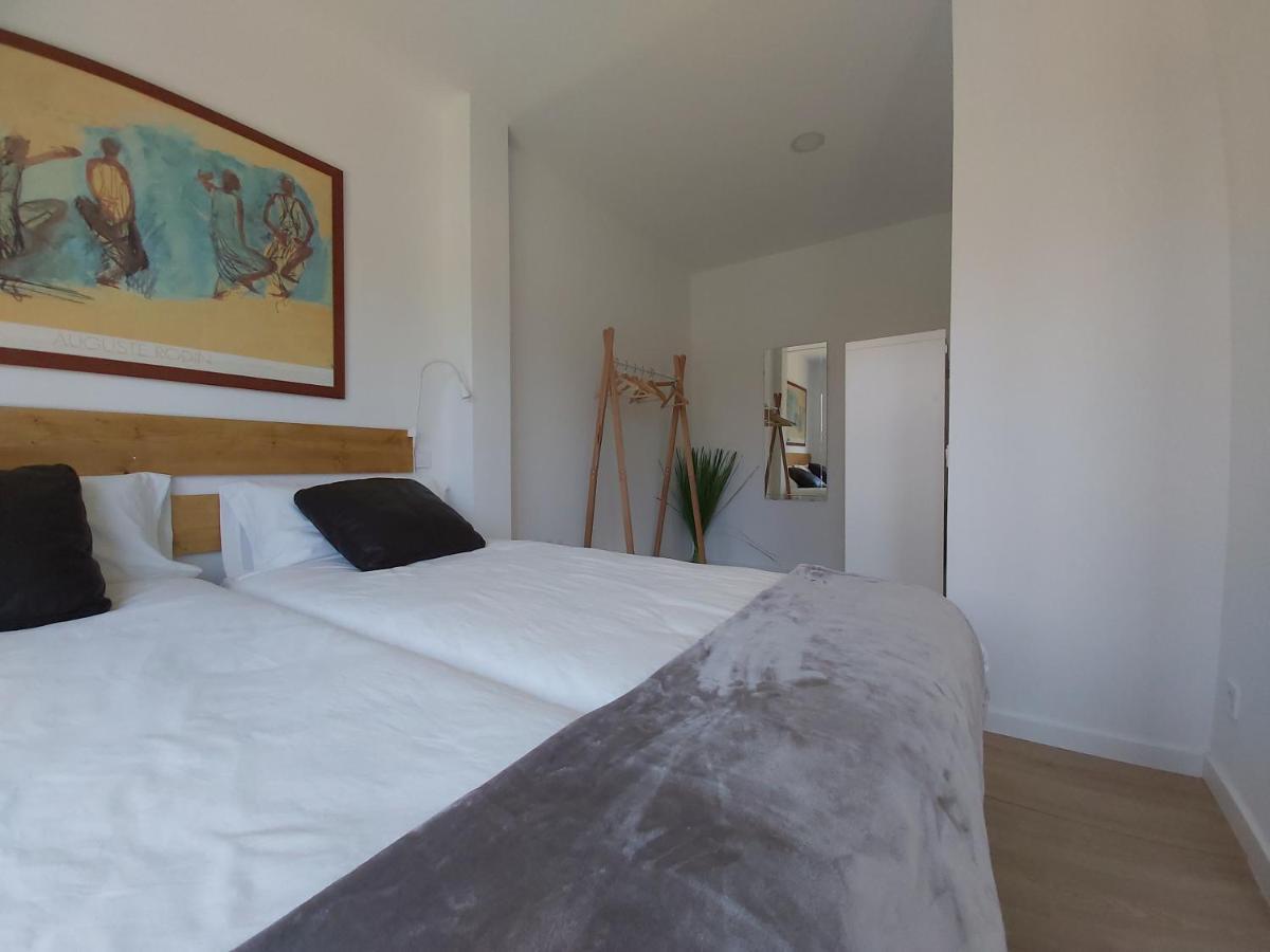 Acero Y Piedra Con Jardín Privado Apartamento *