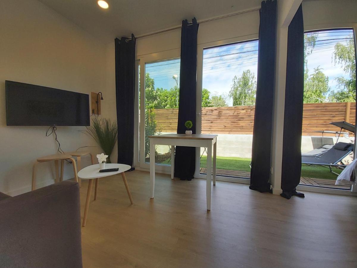 Apartamento Acero Y Piedra Con Jardín Privado *